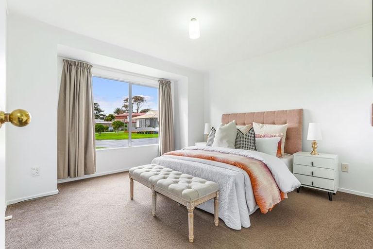 Photo of property in 8e Rathgar Road, Henderson, Auckland, 0610