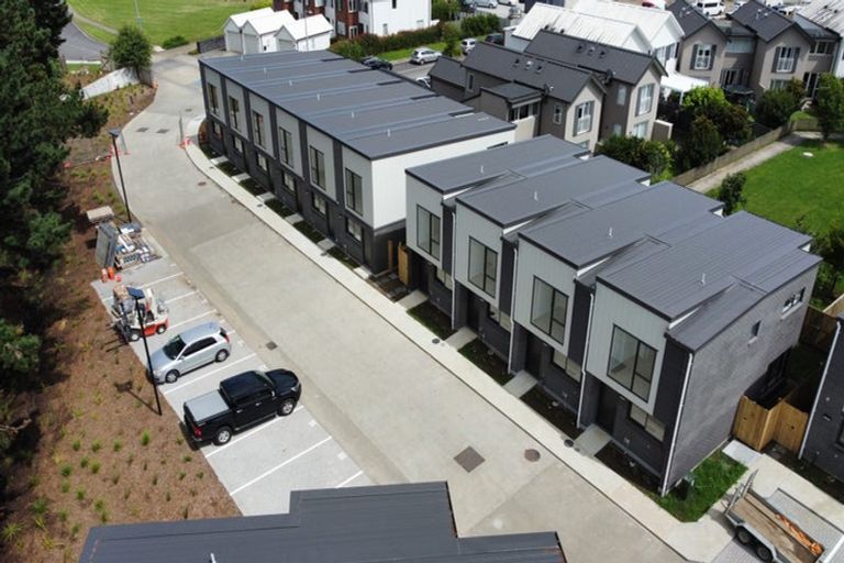 Photo of property in 33 Whai Hua Lane, Mangere Bridge, Auckland, 2022