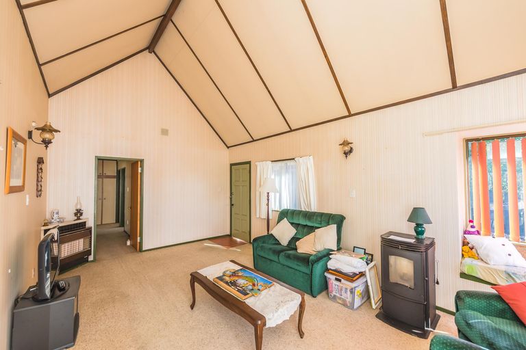 Photo of property in 9 Kawatiri Avenue, Gonville, Whanganui, 4501