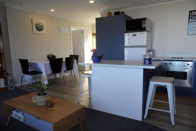 Photo of property in 10 Miro Street, Kaka Point, 9271