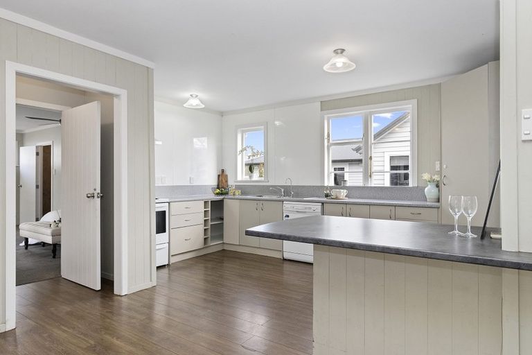 Photo of property in 116 Fairfield Road, Fairfield, Hamilton, 3214