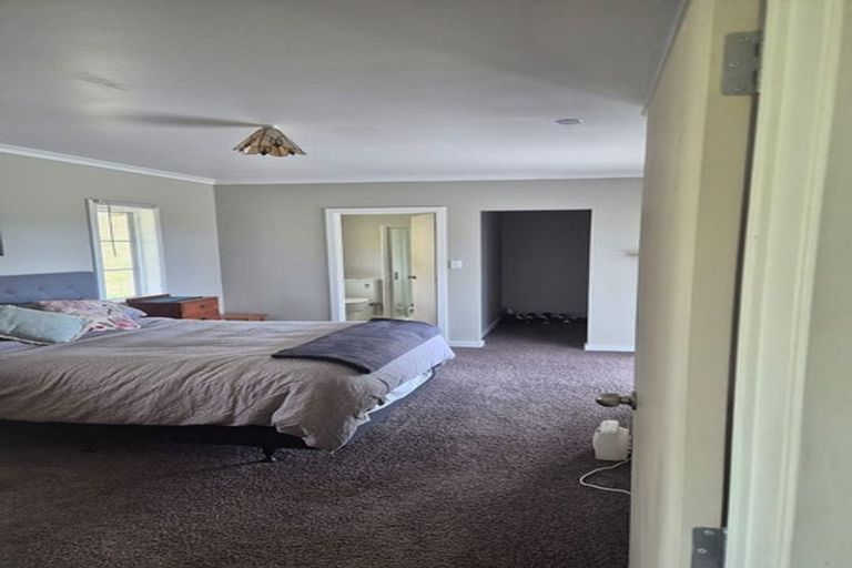Photo of property in 137 Griffin Road, Maungaturoto, 0583