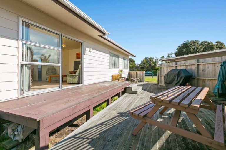 Photo of property in 1a Garnet Drive, Papamoa Beach, Papamoa, 3118