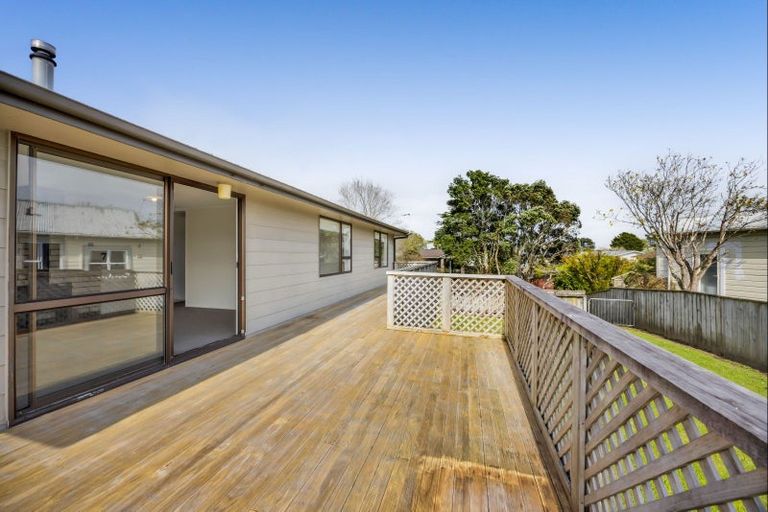 Photo of property in 10 Aratapu Street, Waitara, 4320