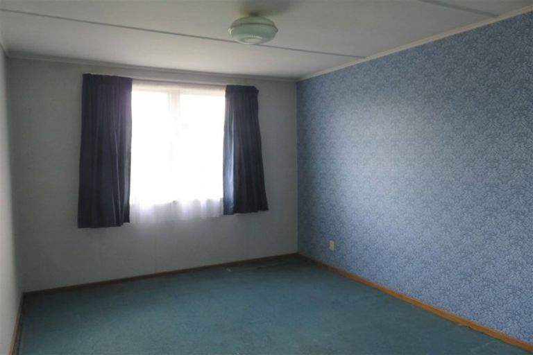 Photo of property in 15 Manapouri Street, Strathern, Invercargill, 9812