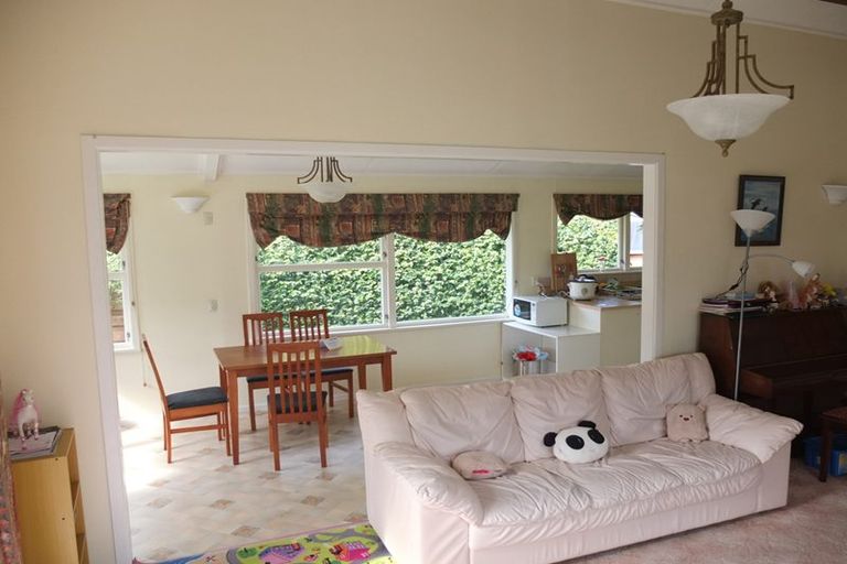 Photo of property in 27 Bernard Street, Chedworth, Hamilton, 3210