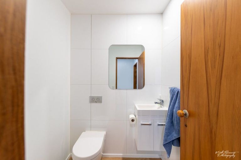 Photo of property in 12c Chatsworth Road, Silverstream, Upper Hutt, 5019