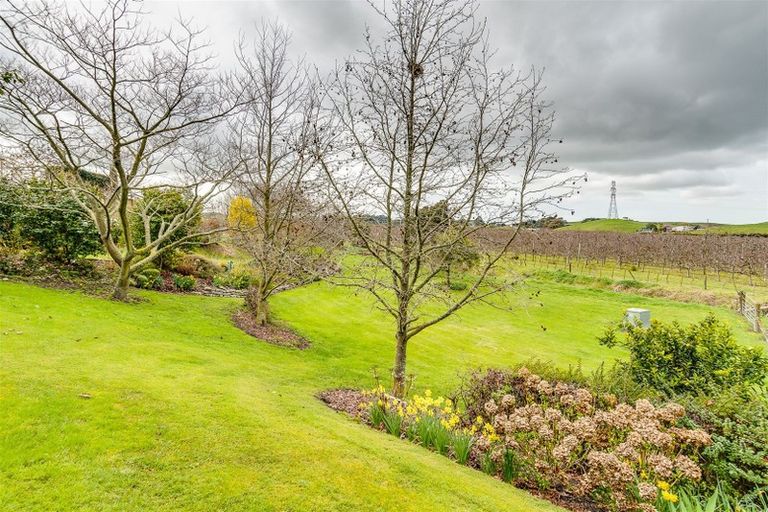 Photo of property in 977 Puketapu Road, Puketapu, Napier, 4182
