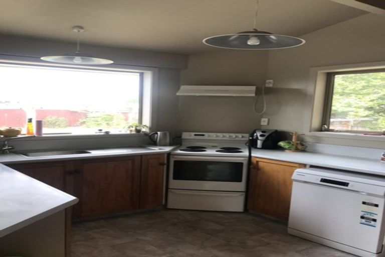 Photo of property in 238 Mairehau Road, Burwood, Christchurch, 8083