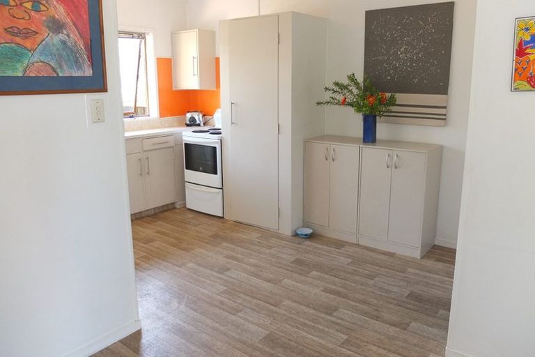 Photo of property in 1/48 Stanniland Street, Sunnyhills, Auckland, 2010