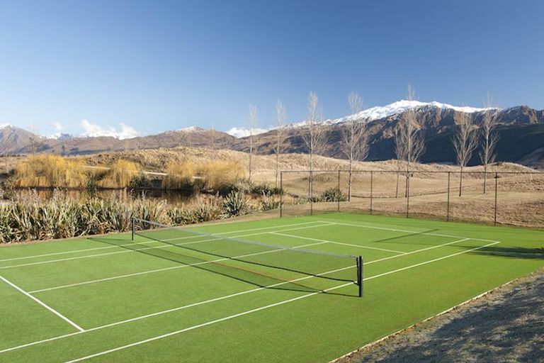 Photo of property in 2 Caldwell Lane, Lake Hayes, Queenstown, 9371