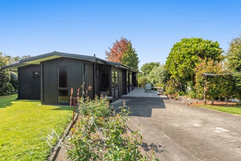 Photo of property in 345 Devonport Road, Tauranga, 3110