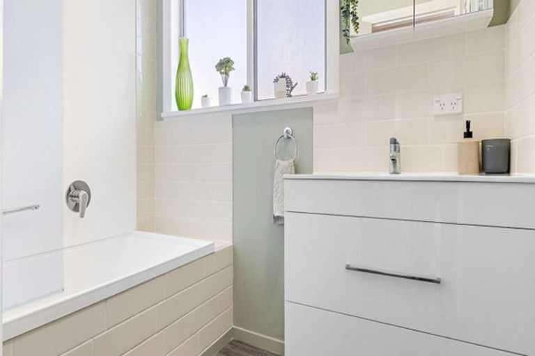 Photo of property in 25 Surrey Street, Solway, Masterton, 5810