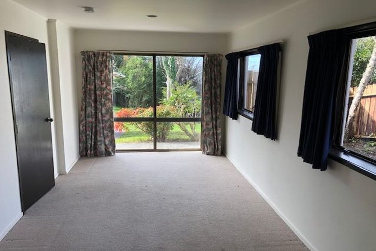 Photo of property in 23 Wisteria Way, Mairangi Bay, Auckland, 0630