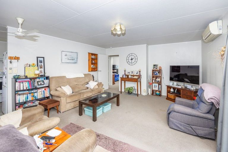 Photo of property in 24 Shelley Jane Place, Dinsdale, Hamilton, 3204