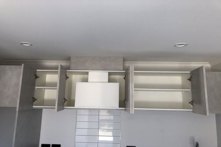 Photo of property in 2 Opaoa Way, Aotea, Porirua, 5024