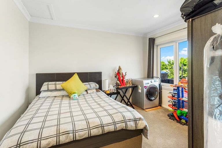 Photo of property in 1/1 Broadview Place, Howick, Auckland, 2014