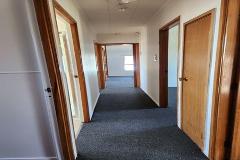 Photo of property in 180 Mahia Road, Wattle Downs, Auckland, 2103