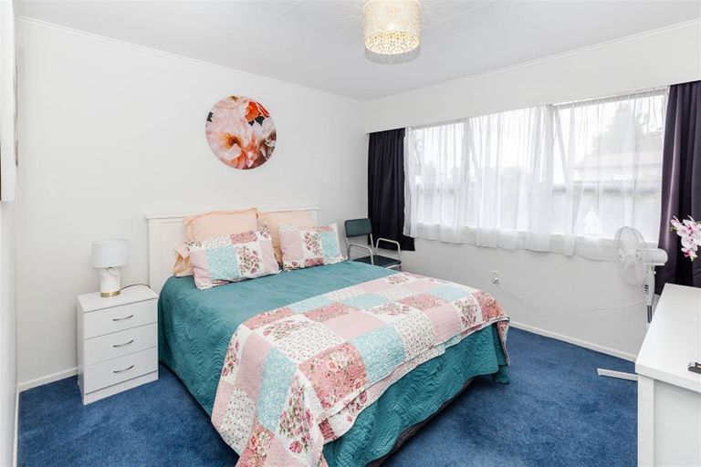 Photo of property in 54 Morrow Avenue, St Andrews, Hamilton, 3200