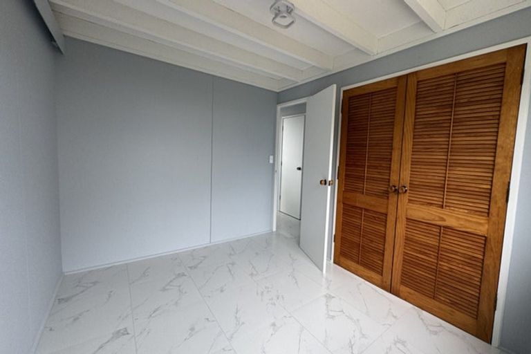 Photo of property in 37b Wade River Road, Stanmore Bay, Whangaparaoa, 0932