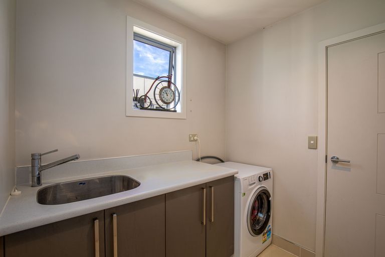 Photo of property in 7 Walnut Grove, Alexandra, 9320