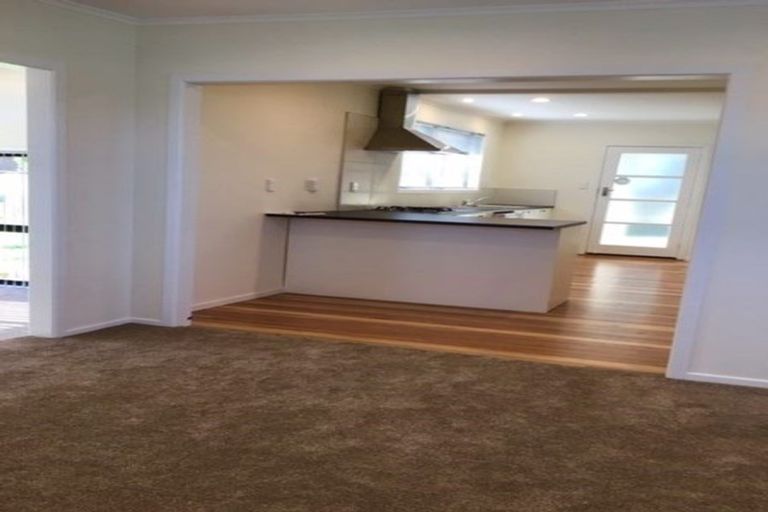 Photo of property in 2/17 Tristram Avenue, Forrest Hill, Auckland, 0620
