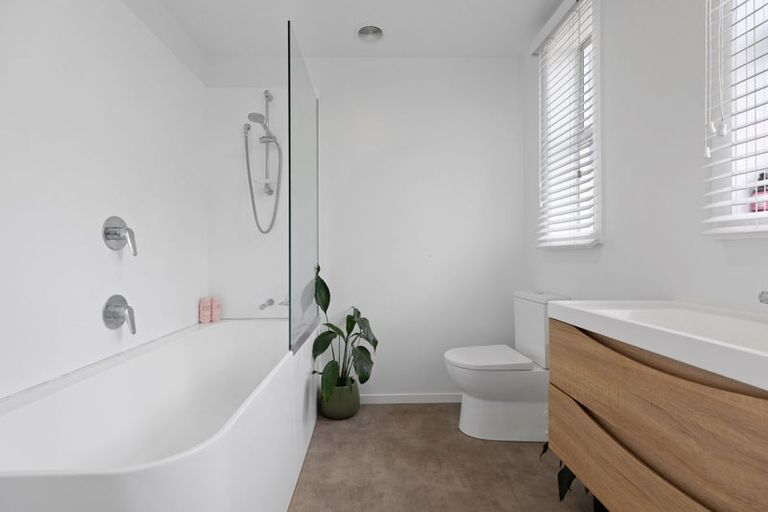 Photo of property in 240 Pukehina Parade, Pukehina, Te Puke, 3189