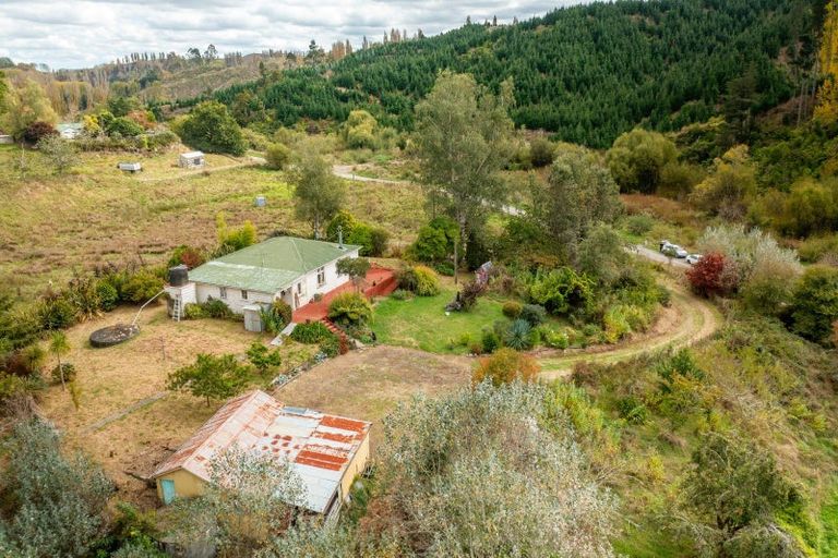 Photo of property in 108 Mangapapa Road, Ohingaiti, Hunterville, 4783