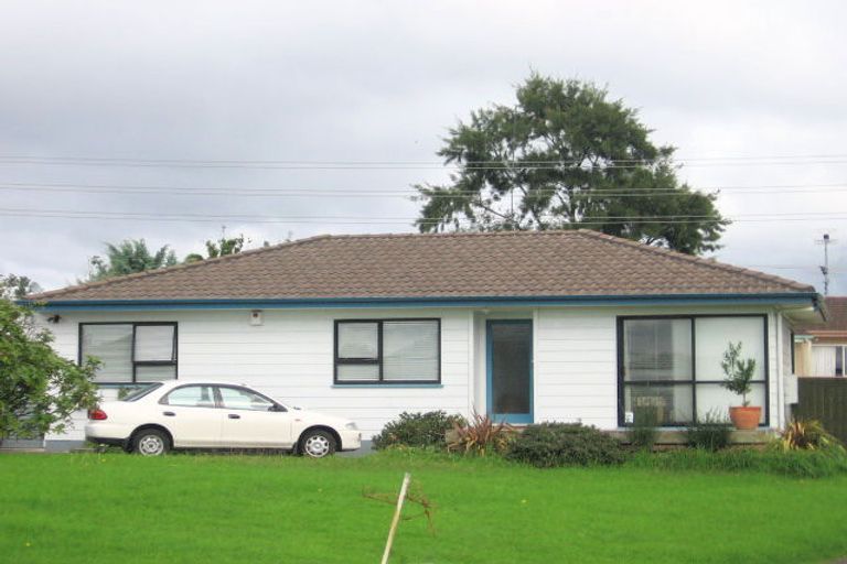 Photo of property in 16 Silverstone Place, Henderson, Auckland, 0612