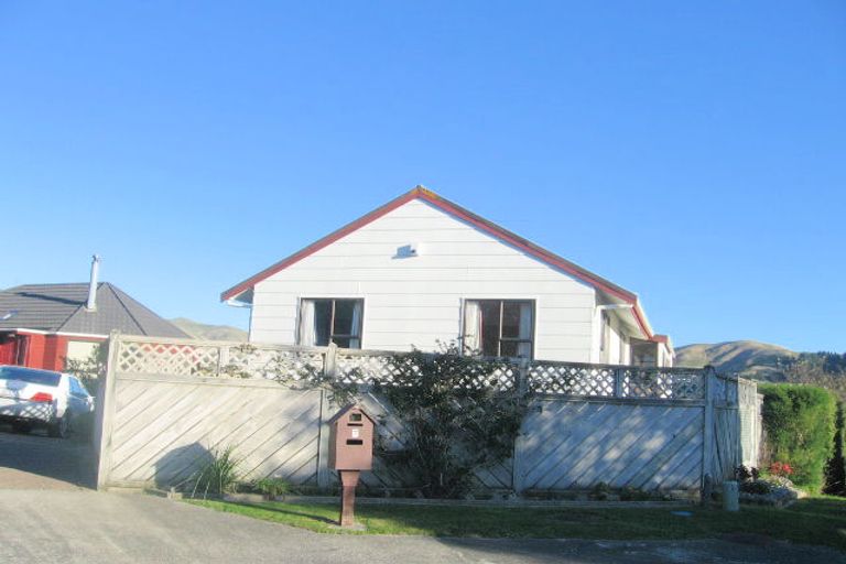 Photo of property in 7 The Haven, Whitby, Porirua, 5024