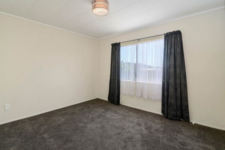 Photo of property in 3 Beech Place, Owhata, Rotorua, 3010