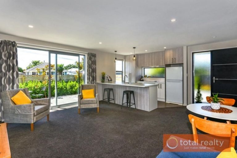 Photo of property in 1/76 Amyes Road, Hornby, Christchurch, 8042