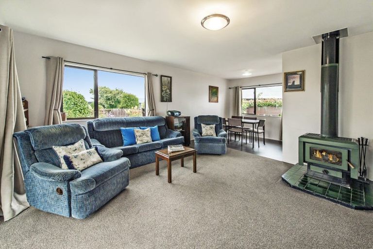 Photo of property in 22 Seadown Crescent, Amberley, 7410