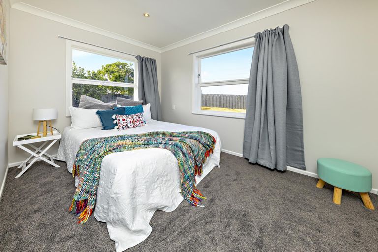 Photo of property in 59 Ferguson Street, Manurewa East, Auckland, 2102