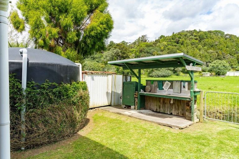 Photo of property in 13 Taiwa Road, Oakura, Hikurangi, 0184