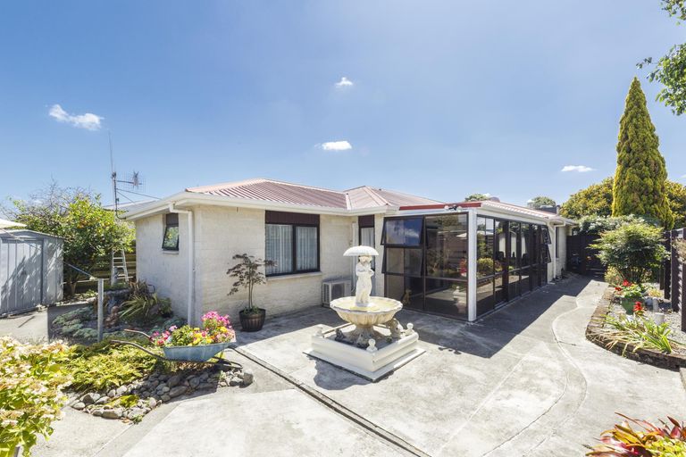 Photo of property in 10 Botanical Road, Takaro, Palmerston North, 4412