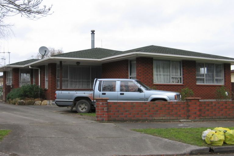 Property details for 10 Adams Place, Kelvin Grove, Palmerston North, 4414