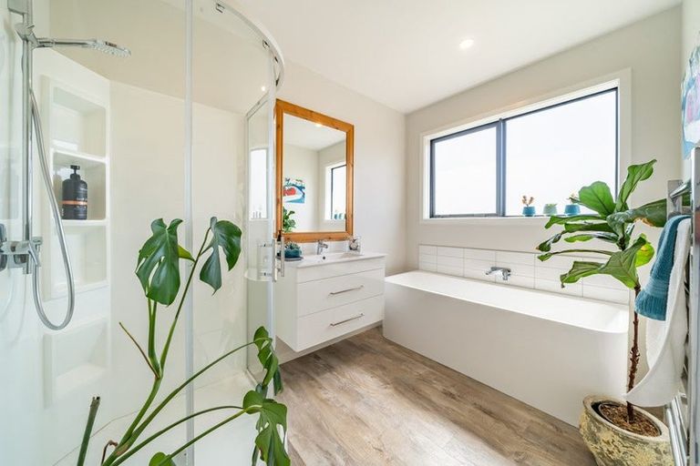 Photo of property in 46 Crest Road, Akatarawa, Upper Hutt, 5372