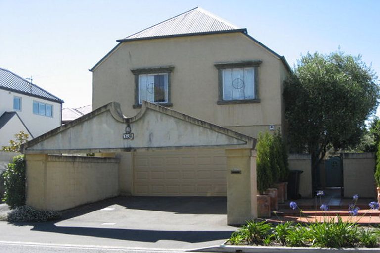 Photo of property in 2/107 Aikmans Road, Merivale, Christchurch, 8014