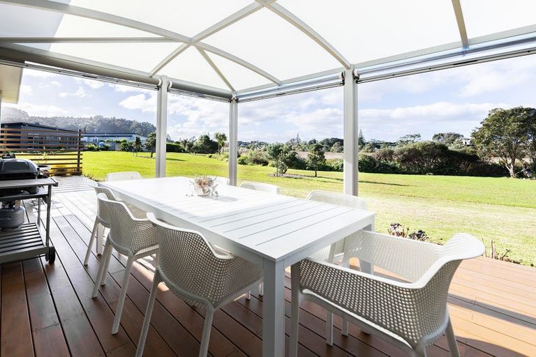 Photo of property in 27 Tairua Palms Place, Tairua, 3508