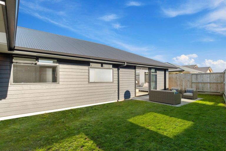 Photo of property in 32 Rotomanu Place, Pyes Pa, Tauranga, 3112