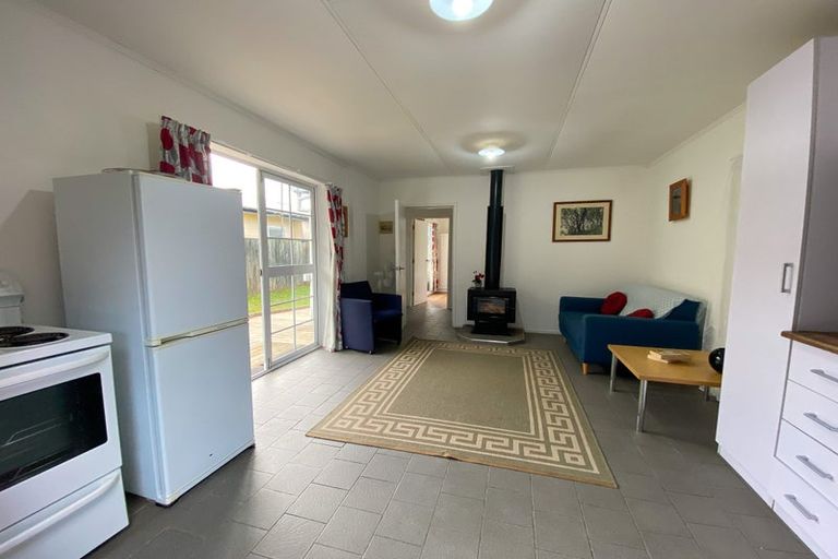 Photo of property in 99 Commercial Street, Takaka, 7110