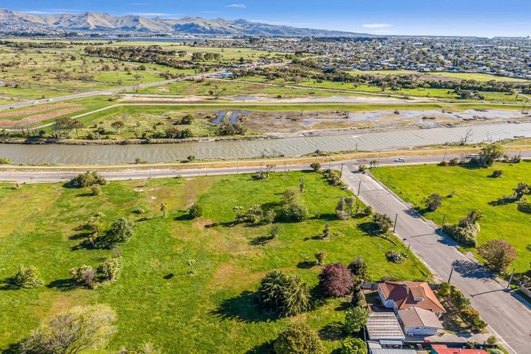 Photo of property in 19 Pratt Street, New Brighton, Christchurch, 8083