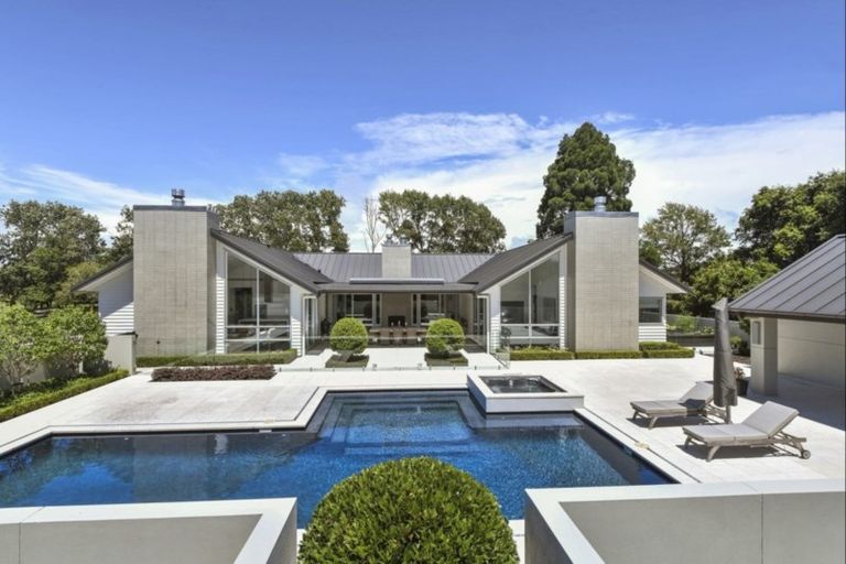 Photo of property in 17 Brookvale Lane, Taupaki, Henderson, 0782