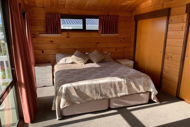 Photo of property in 6 Sunrise Boulevard, Snells Beach, 0920