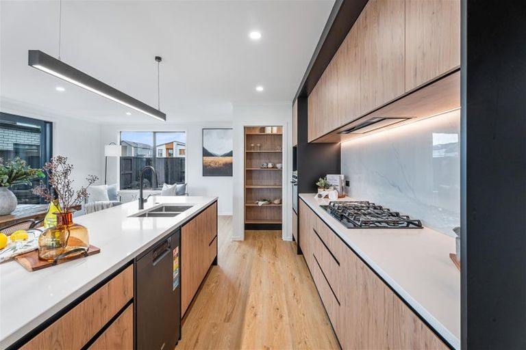 Photo of property in 18 Halley Drive, Chartwell, 3210