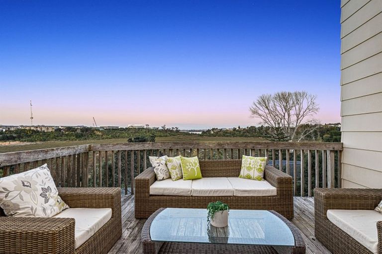 Photo of property in 3/63 College Road, Northcote, Auckland, 0627