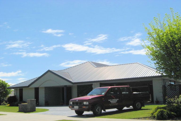 Photo of property in 1 The Stables, Woodend, 7610