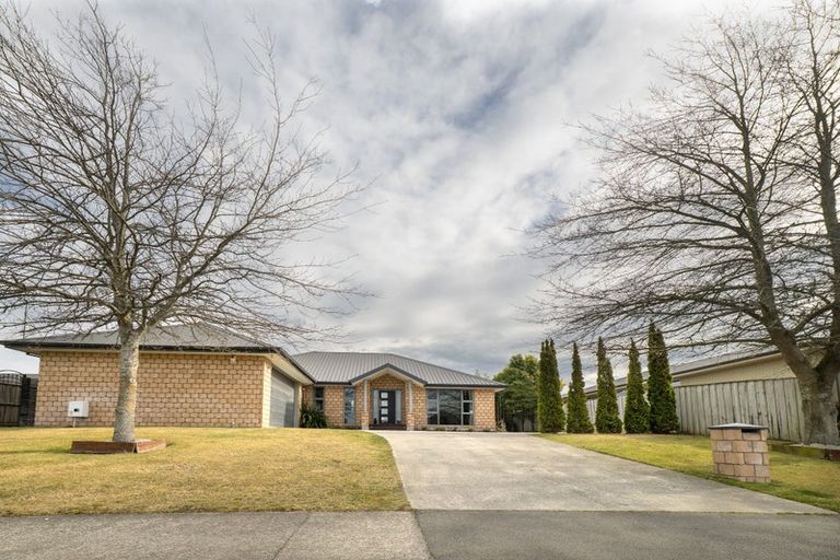 Photo of property in 62 Rotherham Drive, West Melton, 7618