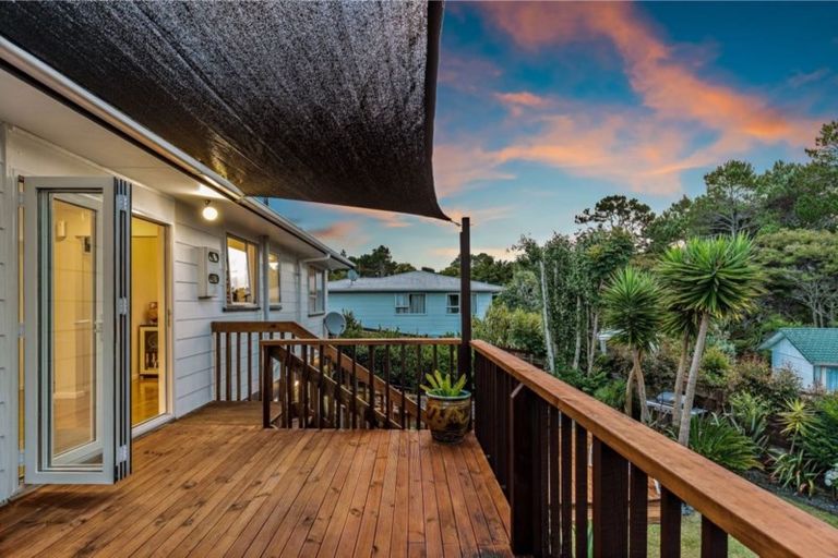 Photo of property in 53 Allington Road, Massey, Auckland, 0614